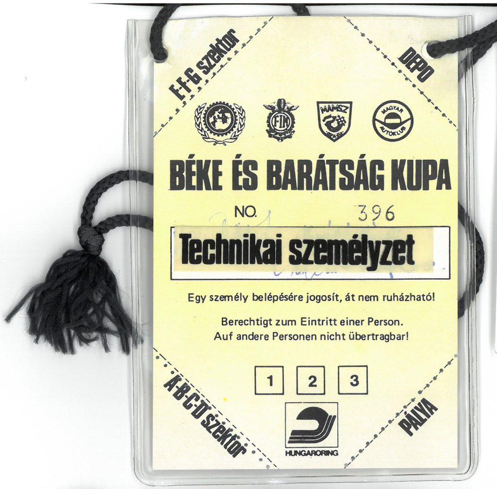 belépő